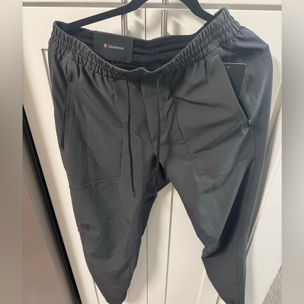 lululemon license to train grey joggers size m